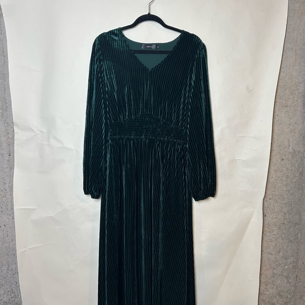Green Velvet Long Sleeve V-Neck Gown